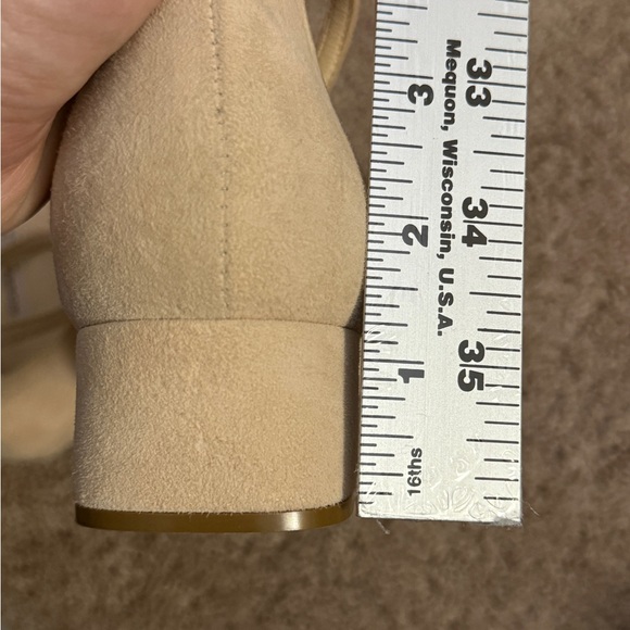 Roberto Festa Ankle Strap Heels Women size 8.5(39)Cream Suede Leather Block Shoe